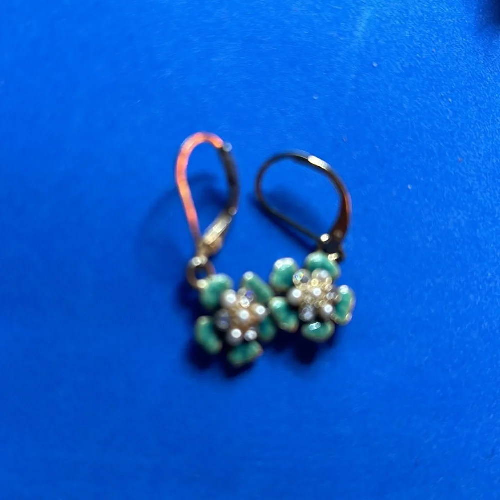 Lauren Conrad winter‎ wonderland flower power earrings